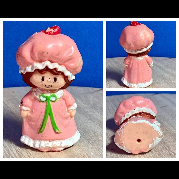 1980 Vintage Strawberry Shortcake Figurines - Picture 4 of 7